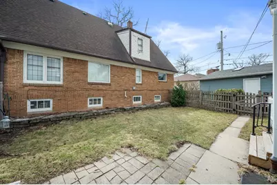 3363 S Princeton Ave, Milwaukee, WI 53215 - Photo 19