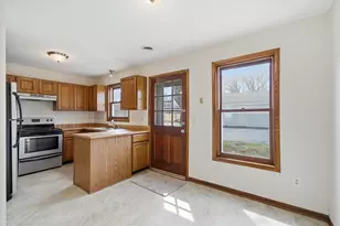 2017 Woodburn Rd, Waukesha, WI 53188 - Photo 11