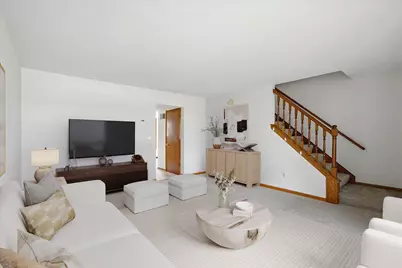 2017  Woodburn Rd #B, Waukesha, WI 53188 - Photo 7