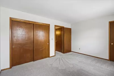 2017  Woodburn Rd #Unit B, Waukesha, WI 53188 - Photo 17