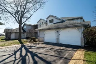 9390 W Loomis Rd, Franklin, WI 53132 - Photo 25