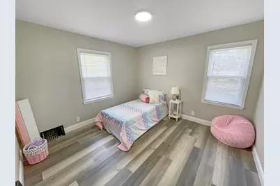 7004 W Arthur Ave, West Allis, WI 53219 - Photo 7