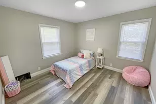 7004 W Arthur Ave, West Allis, WI 53219 - Photo 7