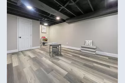 7004 W Arthur Ave, West Allis, WI 53219 - Photo 19