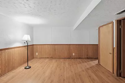 11016 W Wells St, Wauwatosa, WI 53226 - Photo 21