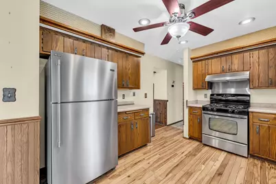 W256N5948  Windy Pass Dr, Lisbon, WI 53089 - Photo 15