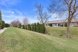 409 Hartford Square, Hartford, WI 53027 - Photo 33