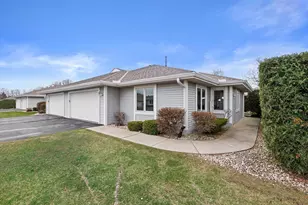 409 Hartford Square, Hartford, WI 53027 - Photo 35