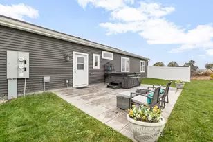 234 Watertower Cir, Iron Ridge, WI 53035 - Photo 5