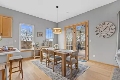 1604  Auburn Ct, Waukesha, WI 53189 - Photo 7