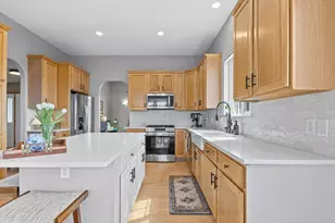 1604 Auburn Ct, Waukesha, WI 53189 - Photo 11