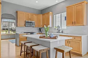 1604 Auburn Ct, Waukesha, WI 53189 - Photo 9