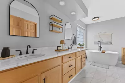 1604  Auburn Ct, Waukesha, WI 53189 - Photo 15