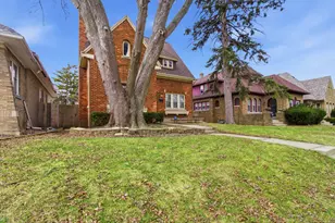 4169 N 14th St, Milwaukee, WI 53209 - Photo 3