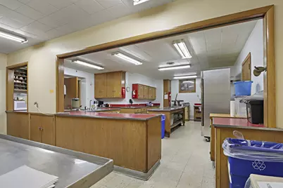 2006  60th St, Kenosha, WI 53140 - Photo 9