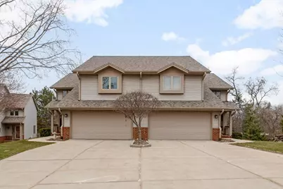 512  Frederick Ct, Oconomowoc, WI 53066 - Photo 3