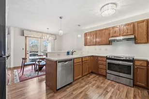 512 Frederick Ct, Oconomowoc, WI 53066 - Photo 17