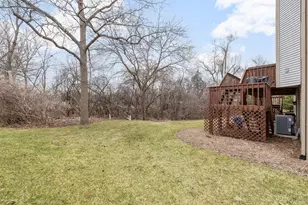 512 Frederick Ct, Oconomowoc, WI 53066 - Photo 7