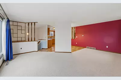 438  Emmer St, Mayville, WI 53050 - Photo 3