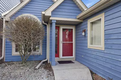 W268N1935  Shooting Star Rd #B, Pewaukee, WI 53072 - Photo 5