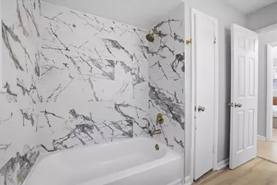 4979 W Dean Rd, Milwaukee, WI 53223 - Photo 17