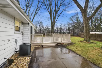 4979 W Dean Rd, Milwaukee, WI 53223 - Photo 25