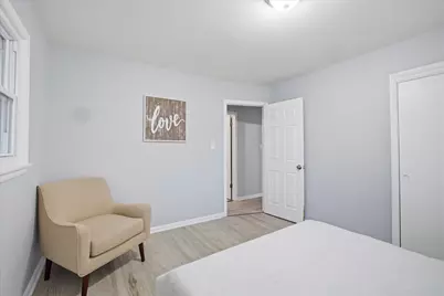 4979 W Dean Rd, Milwaukee, WI 53223 - Photo 11