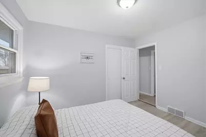 4979 W Dean Rd, Milwaukee, WI 53223 - Photo 15