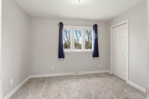 10415 22nd Ave, Pleasant Prairie, WI 53158 - Photo 15