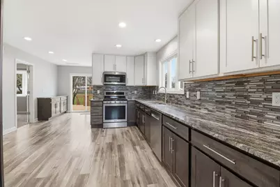 10415  22nd Ave, Pleasant Prairie, WI 53158 - Photo 7