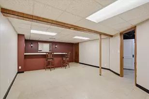 2177 S 80th St, West Allis, WI 53219 - Photo 23