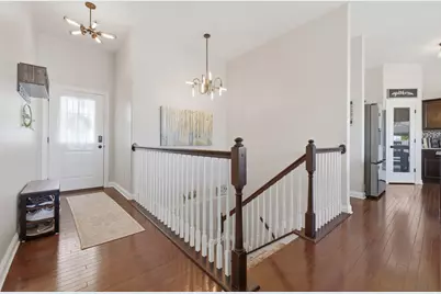 621  Fox Run Ln, Racine, WI 53406 - Photo 9