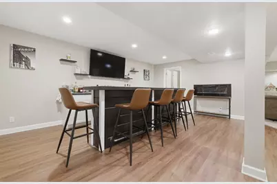 621  Fox Run Ln, Racine, WI 53406 - Photo 19