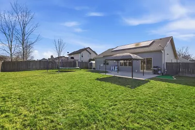 621  Fox Run Ln, Racine, WI 53406 - Photo 25