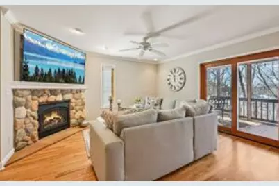 130  West St, Lake Geneva, WI 53147 - Photo 3