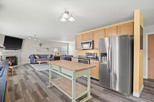 947 Voss Rd, Elkhorn, WI 53121 - Photo 21