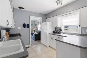 3803 S Lenox St, Milwaukee, WI 53207 - Photo 7