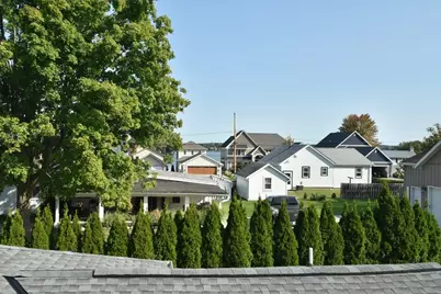 W269N2762  Lelah Ave, Pewaukee, WI 53072 - Photo 23