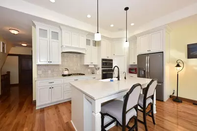 W269N2762  Lelah Ave, Pewaukee, WI 53072 - Photo 9