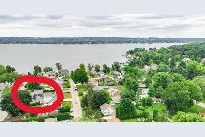 W269N2762  Lelah Ave, Pewaukee, WI 53072 - Photo 3
