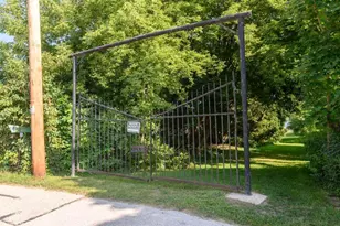 W269N2762 Lelah Ave, Pewaukee, WI 53072 - Photo 41