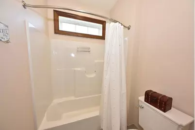 W269N2762  Lelah Ave, Pewaukee, WI 53072 - Photo 19