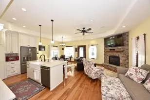 W269N2762 Lelah Ave, Pewaukee, WI 53072 - Photo 5