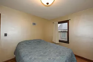 447 E Waterford Ave, Milwaukee, WI 53207 - Photo 11