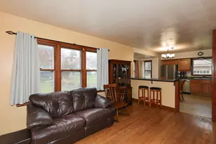 447 E Waterford Ave, Milwaukee, WI 53207 - Photo 9