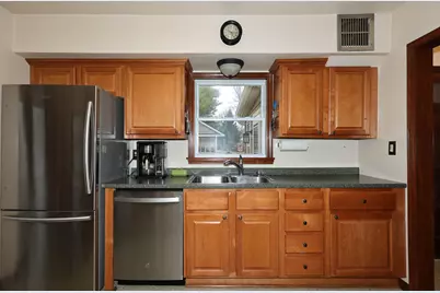 447 E Waterford Ave, Milwaukee, WI 53207 - Photo 3