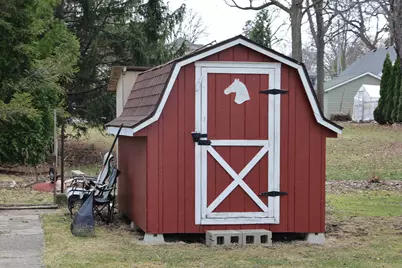 447 E Waterford Ave, Milwaukee, WI 53207 - Photo 31