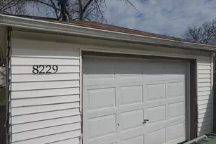 8229 W Grantosa Dr, Milwaukee, WI 53218 - Photo 13