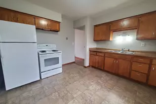 8229 W Grantosa Dr, Milwaukee, WI 53218 - Photo 5