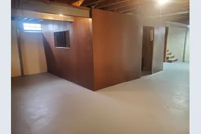 8229 W Grantosa Dr, Milwaukee, WI 53218 - Photo 9